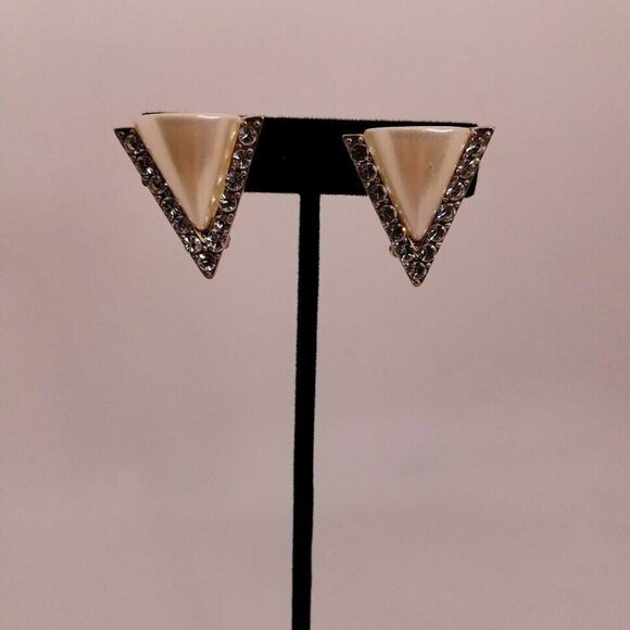 Christina Collection Necklace Clip On Earrings Simulated Pearls 3 Strands - Picture 7 of 15